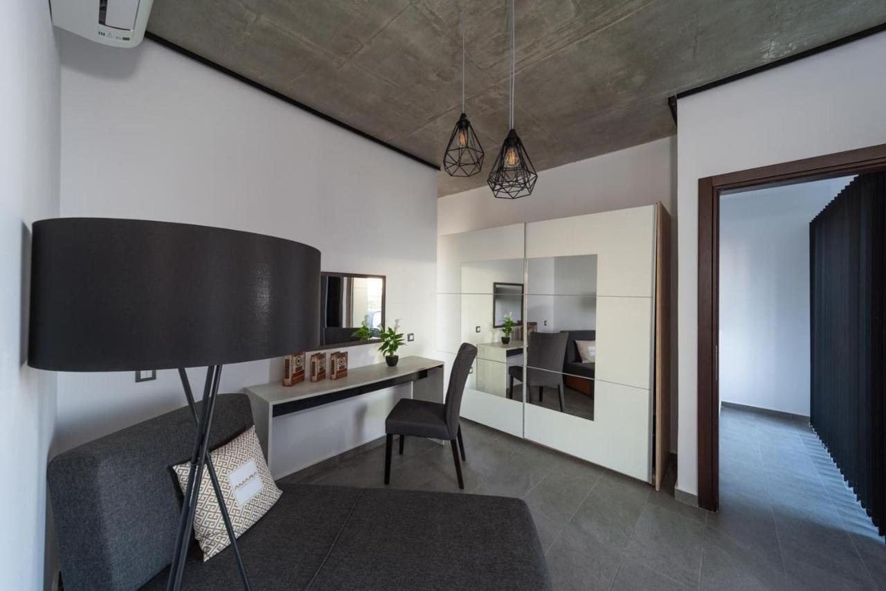 Amara Luxury Лакания