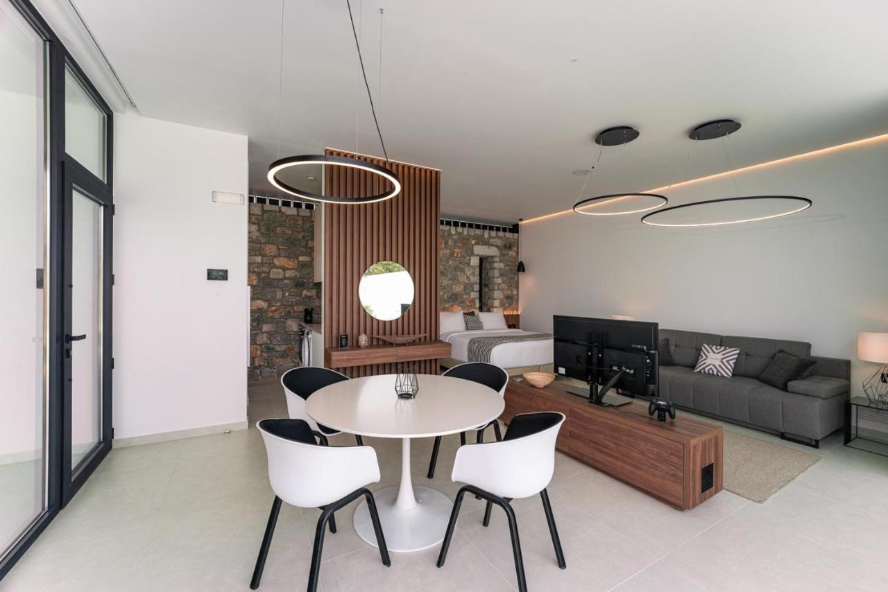 Amara Luxury Лакания